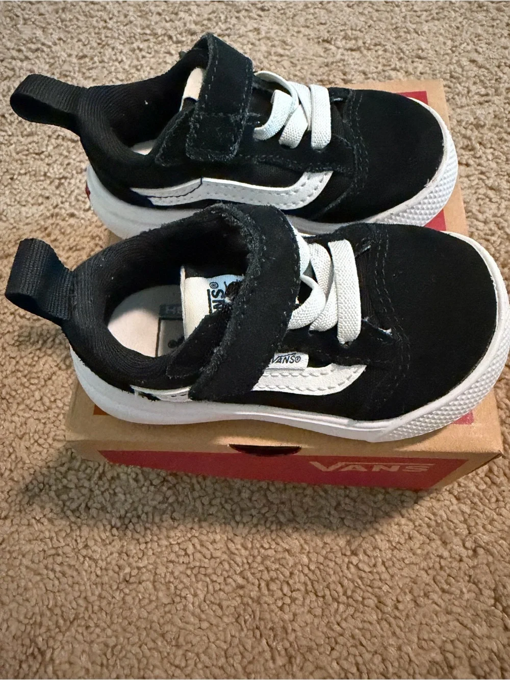 Vans Black and White